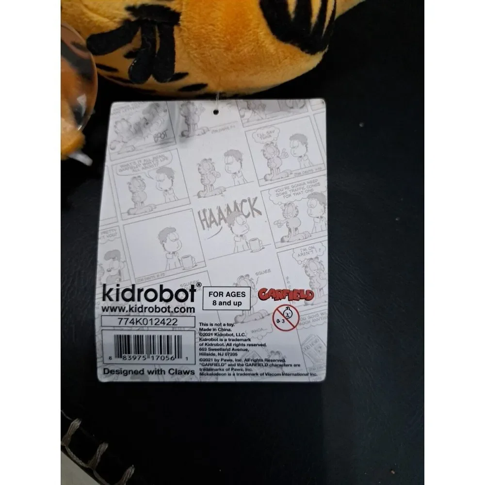 Kidrobot‎ Garfield 8